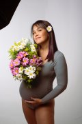 肚子妊娠线歪是男孩女孩？妊娠线在生产后多久会消失呢？接